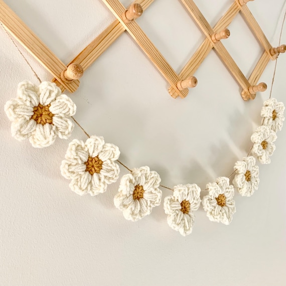 Daisy Garland, Fall Garland, Autumn Garland, Boho Mantle Garland, Kids Fall Decor, Fall Bunting, Cozy Fall Decorations, Cottage Core Decor