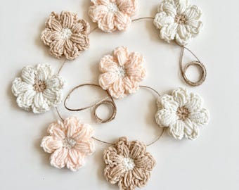 Daisy Chain Garland, Flower Garland, Teen Girls Room Decor, Pastel Nursery Decor, Boho Garland for Nursery, Girls Bedroom, Mantel Garland