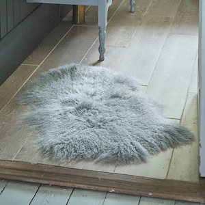 Genuine Sheepskin Rug 100% Natural Grade A Eco Tanned Light Grey Tibetan