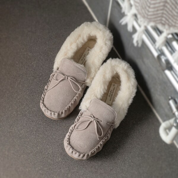 sheepskin moccasins womens