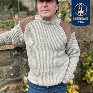 Jersey de lana británico para hombre: jersey de cuello redondo con parche de ante