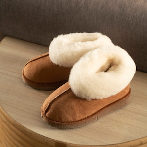 Children&#39;s Kids&#39; Merino Sheepskin Boot Slippers Brown Rubber Sole Non Slip Hand Crafted Vegetable Tanned Lambland