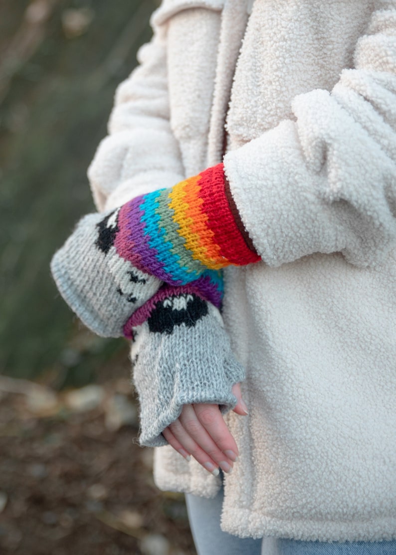 100% Wool Wrist Warmers Sheep Design Hand Knitted Fair Trade Handmade Fleece Lining Fingerless Mittens Extremely Warm Ladies Womens Grey image 2