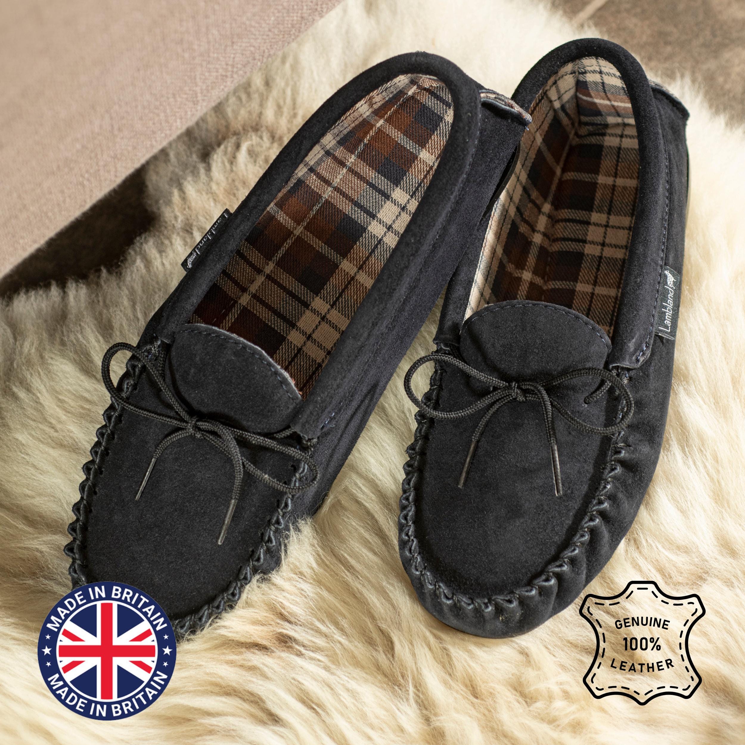 Wirth Original Moccasin Slippers – Red, White & Blue Leather – Size 40 | Men’s 7 Moccasins, Boots, Slippers & Sandals | Minnetonka main image 3