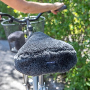 Luxury Sheepskin Cycle Seat Thick Padded Wide Bicycle Elasticated Push Bike Accessory Swedish Made Comfort Classic Bicycles