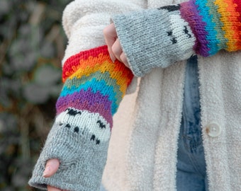 100% Wool Wrist Warmers Sheep Design Hand Knitted Fair Trade Handmade Fleece Lining Fingerless Mittens Extremely Warm Ladies Womens Grey