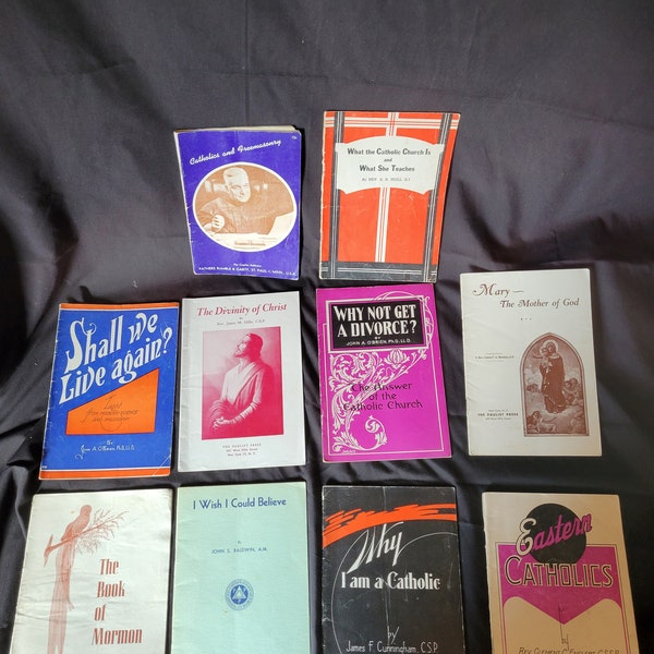 Mid 20th Century Religious Tracts. Lot of ten.