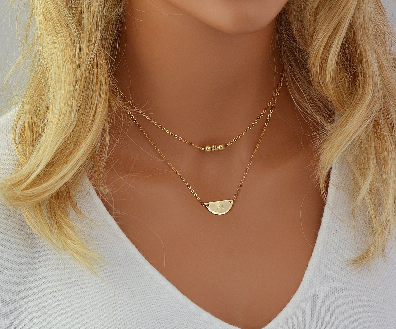 HALF MOON LAYERED NECKLACE HALF MOON LAYERED NECKLACE