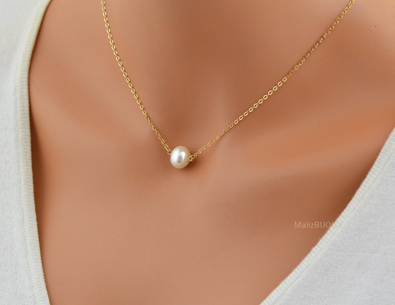 Ella Gafter Long Pearl Multistrand Necklace For Sale at 1stDibs | akoya  pearl strands, ella love island pearl necklace, multiple pearl necklace