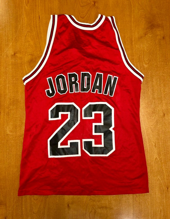 bulls jersey shirt