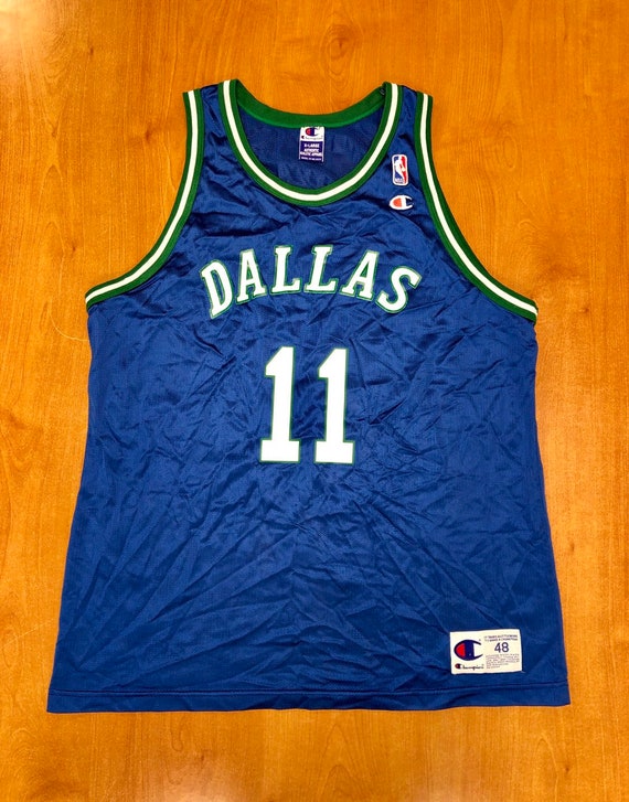 vintage dirk nowitzki jersey