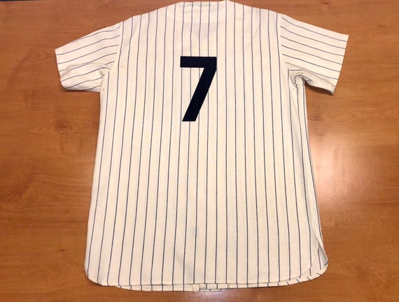 joe dimaggio jersey number