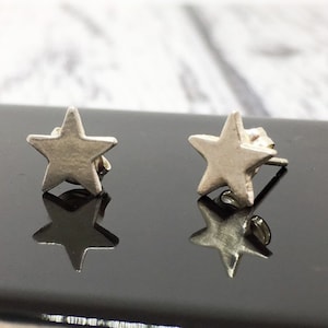 Small solid silver star earrings, sterling silver studs, plain polished star earrings, fine silver studs