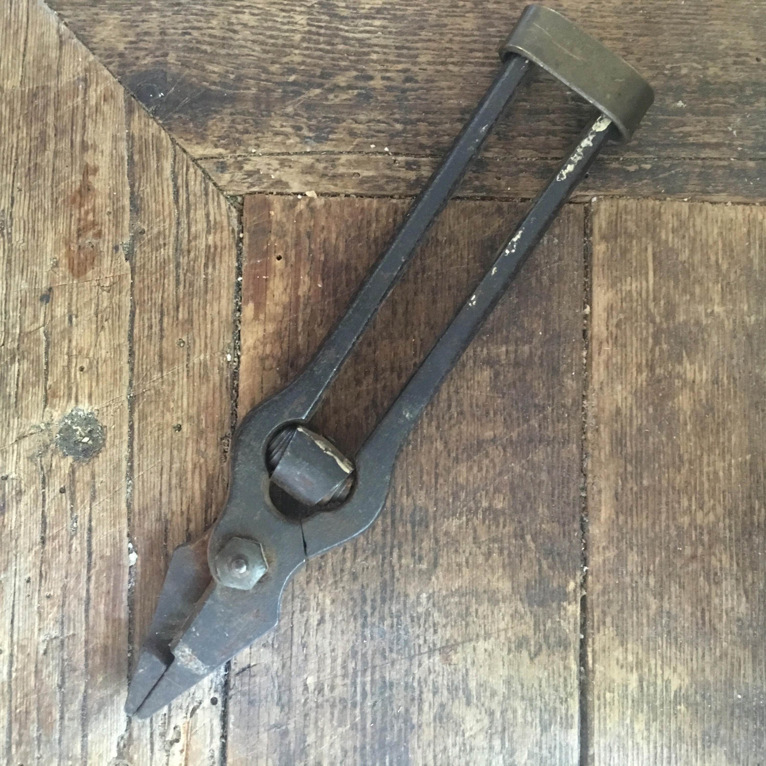 Pince à ressort très rare ! Vintage Français Pince à à à ressort très rare ! Vintage Français b52f5e