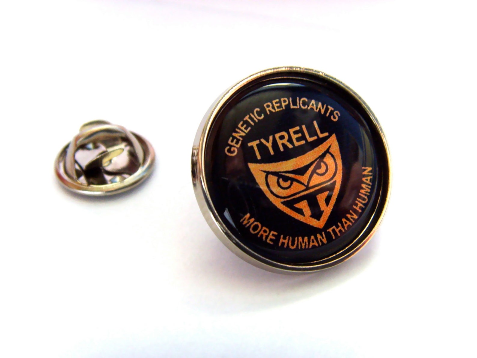 Replicant Tyrell Blade Runner Metal & Enamel Pin Badge - Foto 7