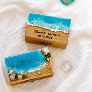 Scatola per fedi nuziali da spiaggia. Scatola per fedi incisa. Scatola di legno personalizzata. Portafedi Blue Sea. Scatola unica. Piatto per fedi di fidanzamento. Piccola scatola per gioielli
