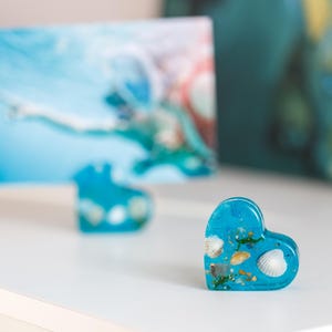 海の写真ホルダー。青いハートのバレンタインデーの写真スタンド。海の写真ホルダー。ビーチウェディングの席札スタンド。ポラロイド写真フレーム