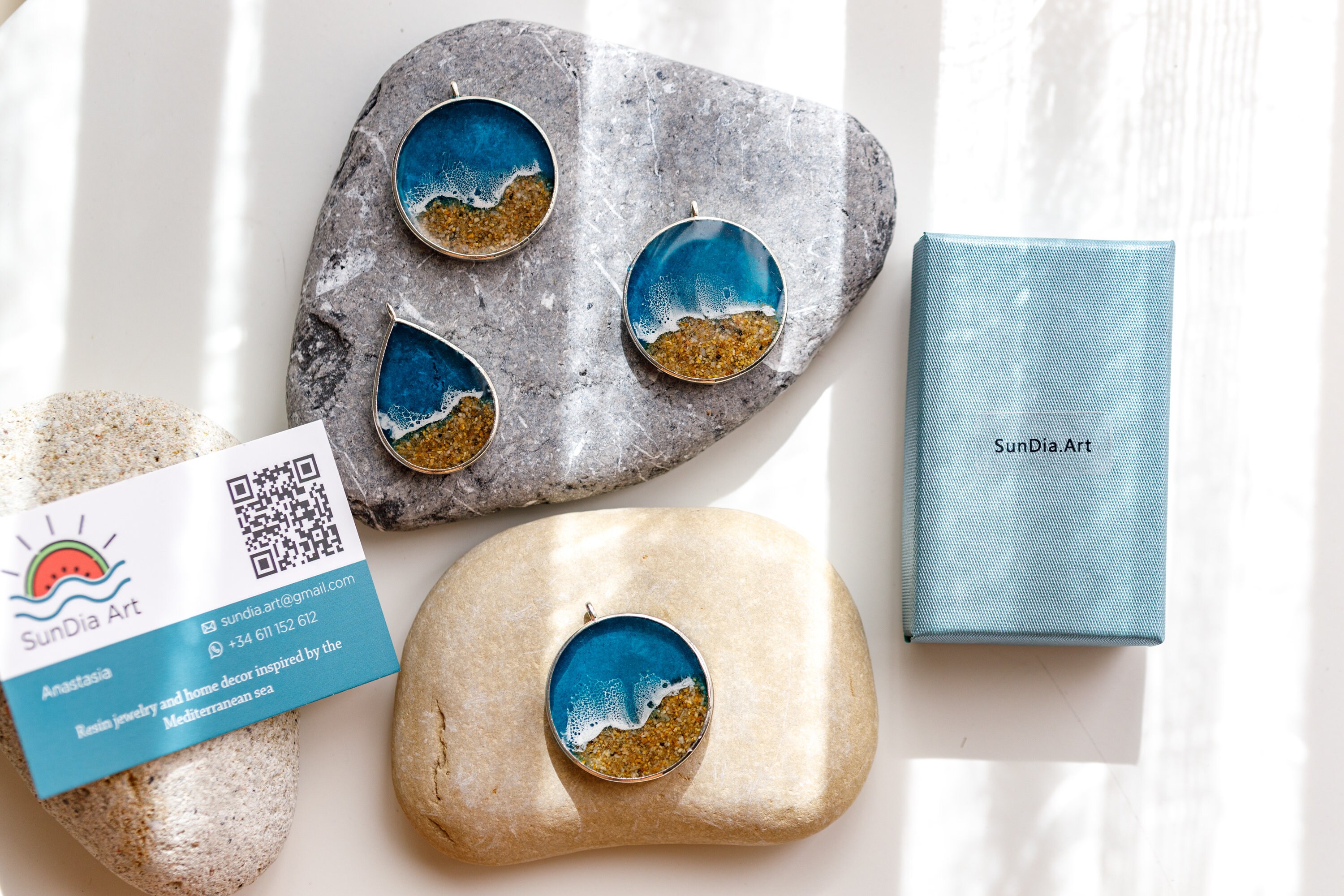 Ocean Resin Necklace Sea Themed Metal Pendant With Real Sand