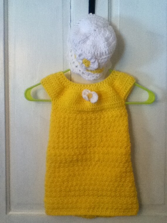 yellow dress size 24