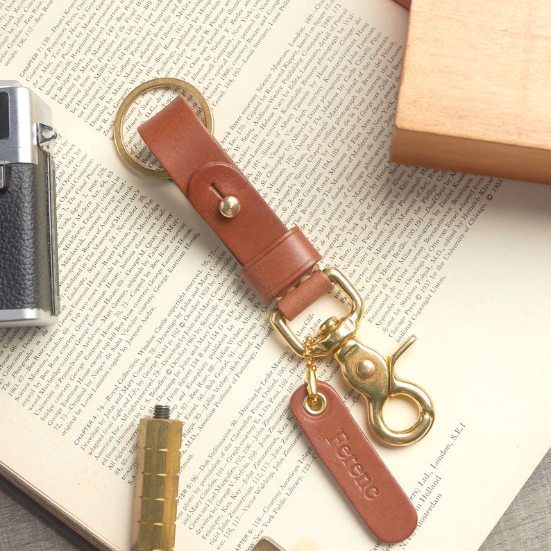 Handmade Leather Key Fob BRASS belt loop Personalize name |Keychain solid brass swivel snap Brown Keyfob Key Landyard
