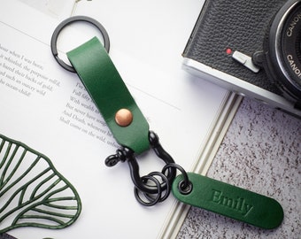Personalized Leather Shackle Keychain | Custom Leather Keychain | Leather Key fob Keychain | Name keychain