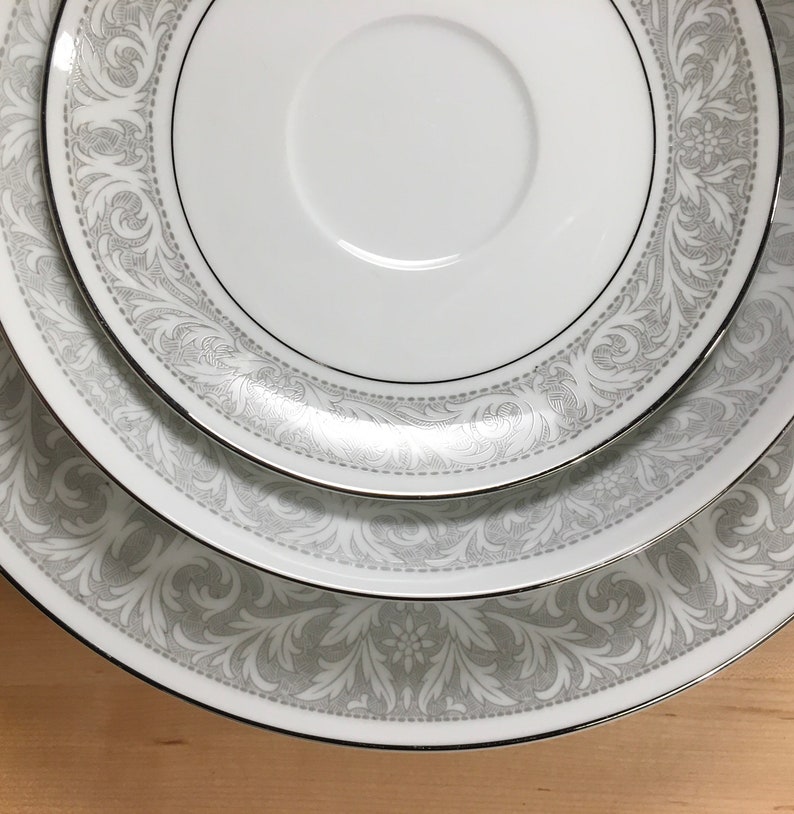 Vintage Imperial China Whitney 5 Piece Place Setting Vintage Grey China image 4