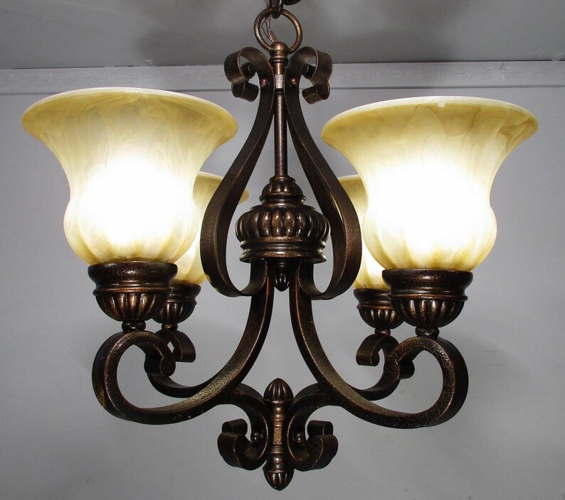Vintage Four Light Traditional Style Chandelier Fixture Image 0