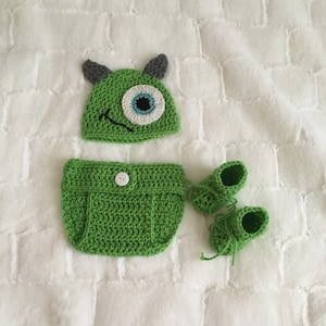 Handmade Monster Outfit, Crochet Monster Set for Newborn, baby boy photo prop, baby girl photo prop,  newborn photo prop, baby green costume