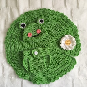 Crochet baby frog photo prop , crochet baby green outfit, crochet baby girl photoprop , crochet baby boy photoprop, newborn frog photography