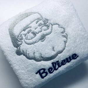 Vintage Santa Christmas Embroidery File - INSTANT DOWNLOAD - 3 Sizes- 7 Formats - Old Fashioned Christmas Design