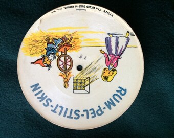 1940&#39;s The Record Guild of America Cardboard Picture Record, &quot;Rum-Pel-Stilt-Skin&quot; & &quot;Snow Drop and the Dwarfs&quot;