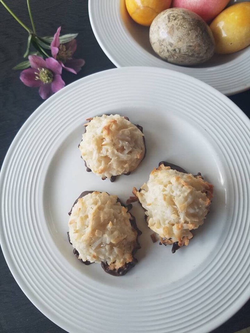 Coconut Macaroons Macaroons Gluten Free Coconut Chew image 5