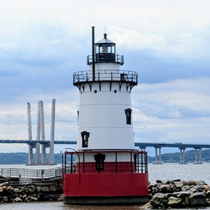 Tarrytown Lighthouse Photography Print | Sleepy Hollow Lighthouse | Hudson Valley Art | Iconic Lighthouse Landmark | Coastal Decor