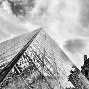 Louvre Pyramid Paris Wall Art | Black and White Photography Print | Cour Napoléon, Glass Museum, France Palace Decor