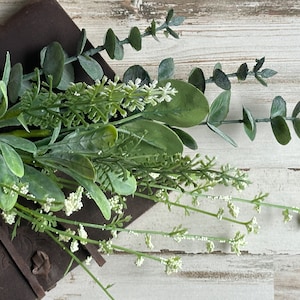 Artificial eucalyptus & baby&#39;s breath spray, Faux farmhouse wreath greenery sprays, Country cottage wedding floral arrangement supplies