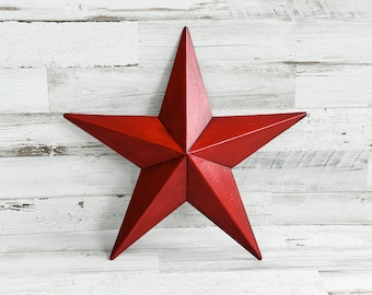 Red hand-painted metal star, Patriotic entryway wall collage decor, Country farmhouse holiday decorations, Rustic Fourth of July gift ideas