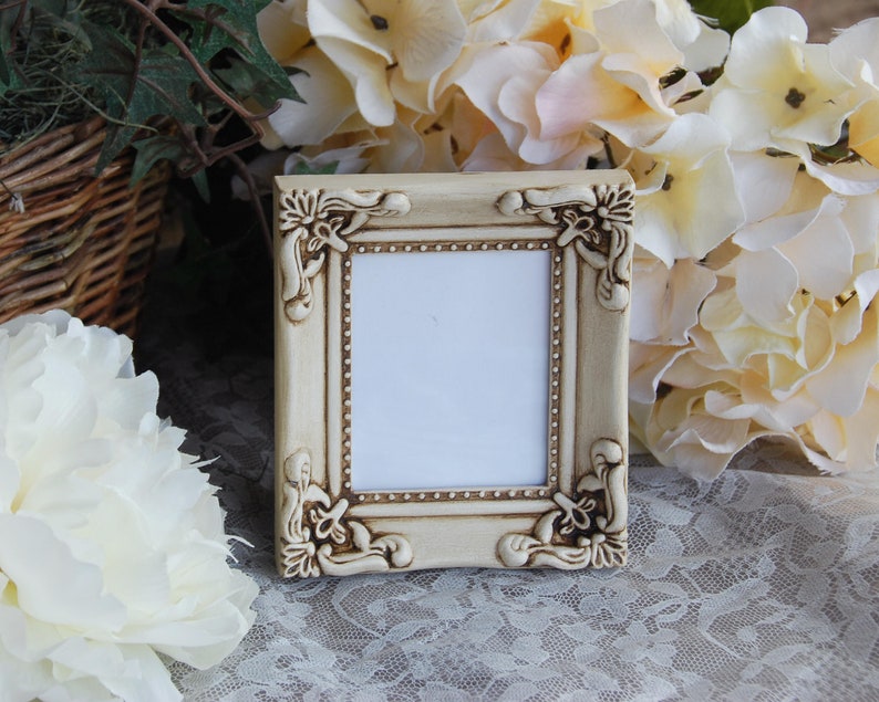 Small Ornate Vintage Style Picture Frame Antique White Shabby Chic Photo Frames French Farmhouse Bedroom Home Decor Stocking Stuffers