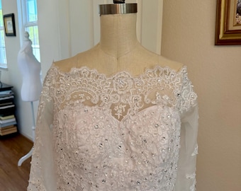 Vestido de novia blanco con cuentas estilo Y2K: mangas tres cuartos con efecto ilusión, cintura natural, talla grande.