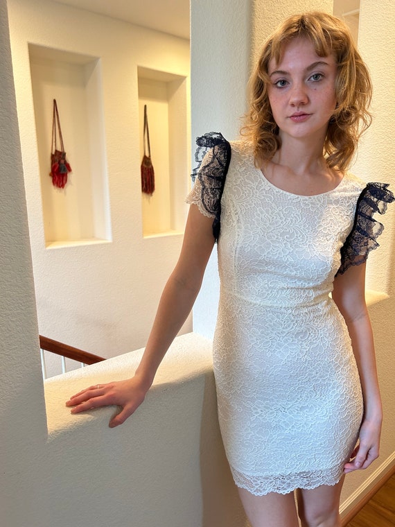 White Lace Bodycon Dress - Romantic Short Sleeve Backless Dress (size M) -  Etsy Israel