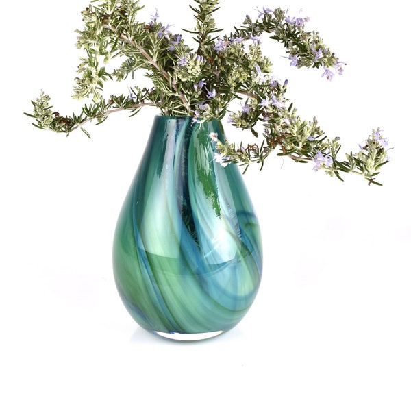Green Swirl Vase- hand blown glass vase, swirled, colorful, wavy, flower vase, centerpiece, home decor, great gift, bright, vibrant