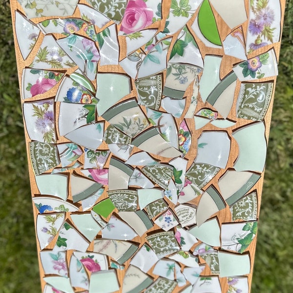 Broken China, 1.3 Pounds Vintage Porcelain Mosaic Tiles from Tea Cups/Saucers  GREEN FLORAL for Jewelry Mosaics, Crafts EXACT Tiles Set 212