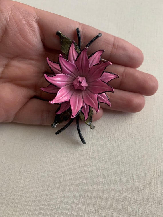 Vintage Coro beautiful pink flower with black pet… - image 2