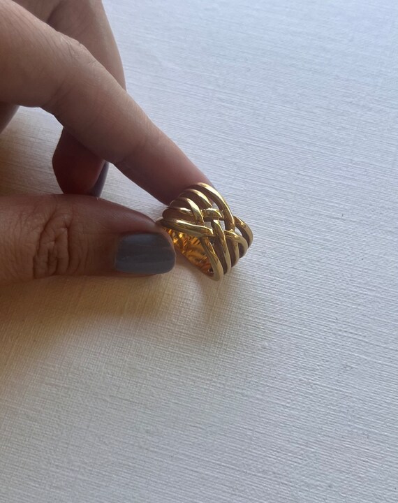 Vintage gold tone woven open work chunky ring size