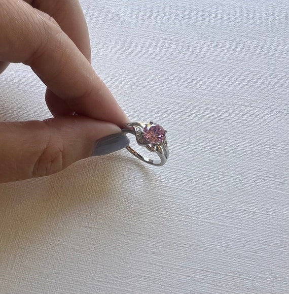 Vintage silver tone pink cubic zirconia ring size 