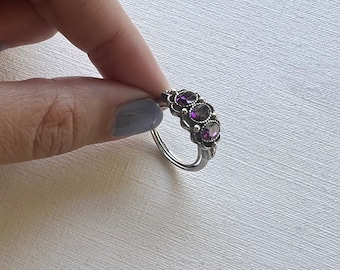 Vintage Avon silver tone amethyst rhinestones ring size 5
