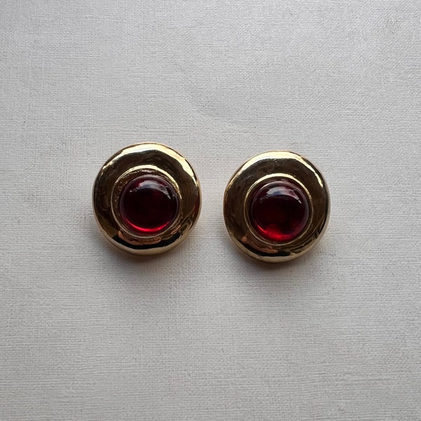 Vintage Paolo Gucci gold tone red center round clip on earrings