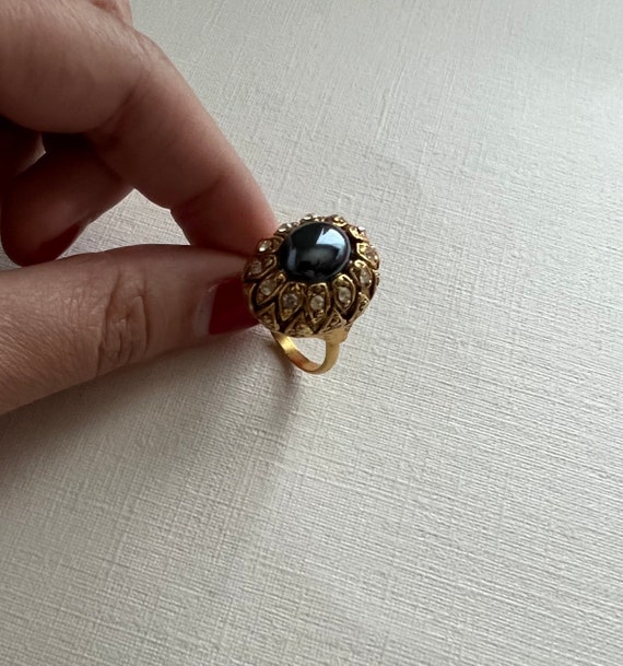 Vintage gold tone black jet set cabochon with rhi… - image 1