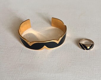 Vintage Avon gold tone black enamel cuff bracelet and ring size 7 jewelry set