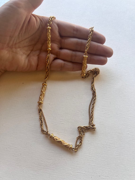 Vintage Raquel gold tone chain and cylinder accen… - image 2