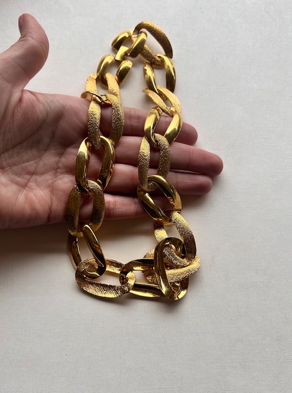 Vintage Napier gold tone textured chunky link neck